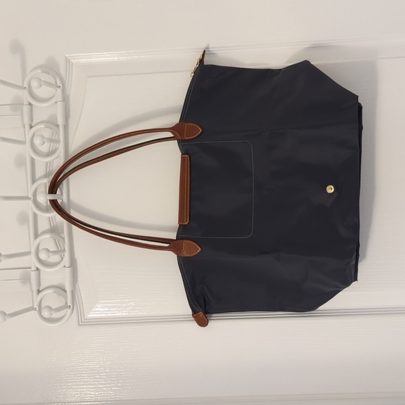 Longchamp Le Pliage, Limited Edition Statue of Liberty Tote - Picture 2 of 3